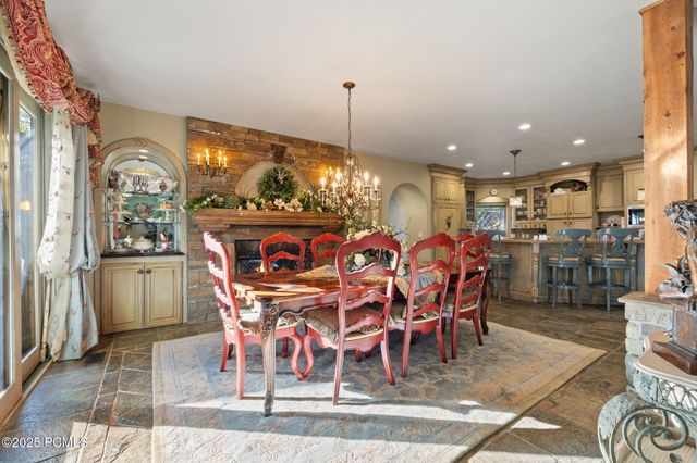 2238 E Cottonwood Cove Lane, Cottonwood Heights, UT 84121