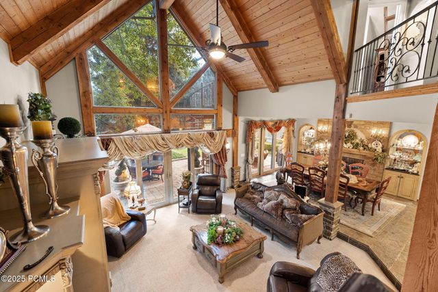 2238 E Cottonwood Cove Lane, Cottonwood Heights, UT 84121