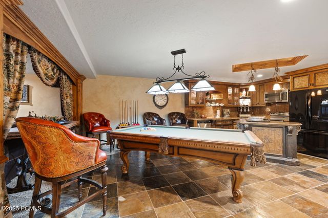 2238 E Cottonwood Cove Lane, Cottonwood Heights, UT 84121