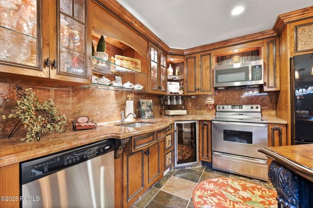 2238 E Cottonwood Cove Lane, Cottonwood Heights, UT 84121