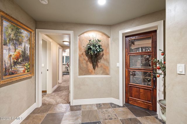 2238 E Cottonwood Cove Lane, Cottonwood Heights, UT 84121