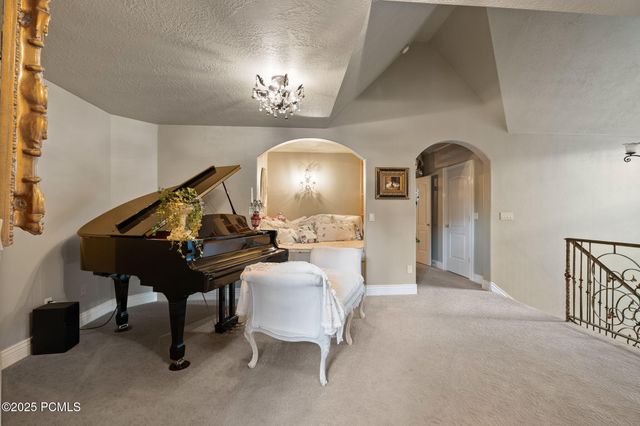 2238 E Cottonwood Cove Lane, Cottonwood Heights, UT 84121