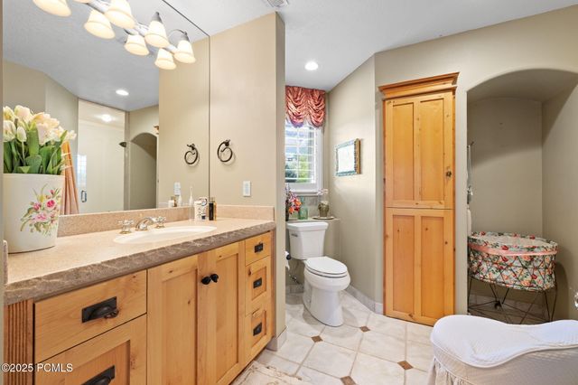 2238 E Cottonwood Cove Lane, Cottonwood Heights, UT 84121