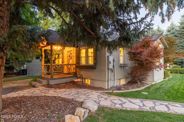 2238 E Cottonwood Cove Lane, Cottonwood Heights, UT 84121