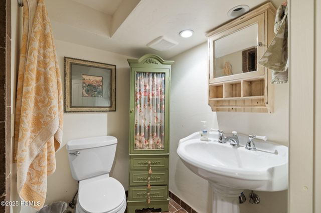 2238 E Cottonwood Cove Lane, Cottonwood Heights, UT 84121