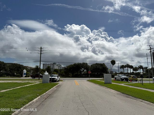 1595 N Atlantic Avenue 305, Cocoa Beach, FL 32931