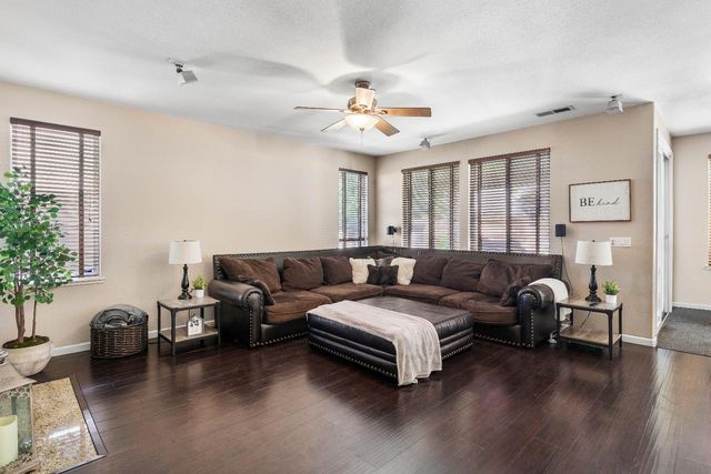 1777 Daniel Dr, Ripon, CA 95366