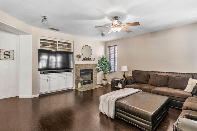 1777 Daniel Dr, Ripon, CA 95366