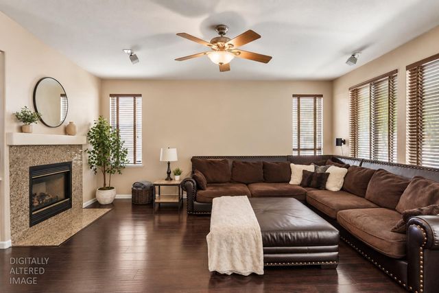 1777 Daniel Dr, Ripon, CA 95366