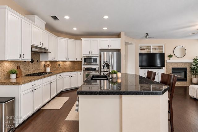 1777 Daniel Dr, Ripon, CA 95366