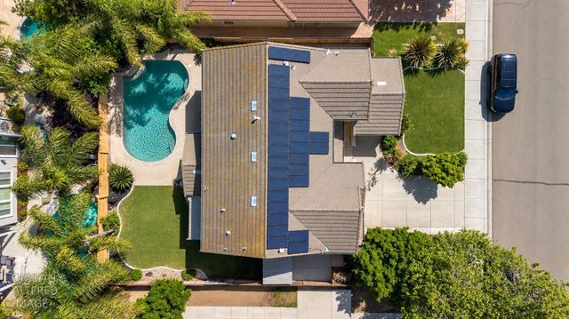 1777 Daniel Dr, Ripon, CA 95366