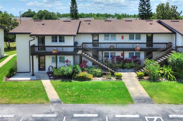 900 AVENUE Z SE B2, Winter Haven, FL 33880