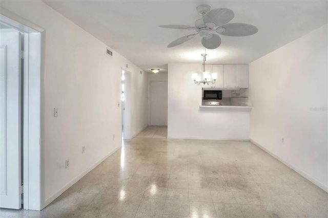 900 AVENUE Z SE B2, Winter Haven, FL 33880