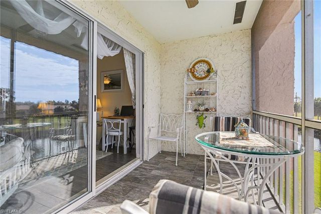 200 Forest Lakes BLVD 305, Naples, FL 34105