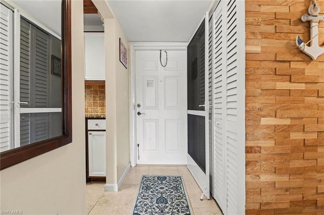 200 Forest Lakes BLVD 305, Naples, FL 34105