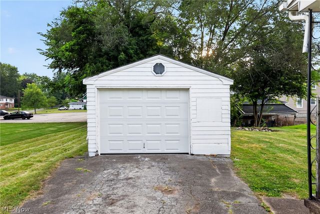 4916 Southern Boulevard, Youngstown, OH 44512