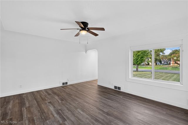 4916 Southern Boulevard, Youngstown, OH 44512