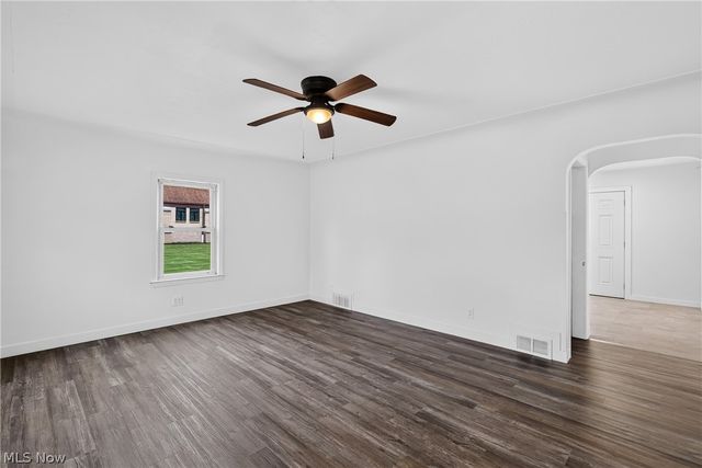 4916 Southern Boulevard, Youngstown, OH 44512