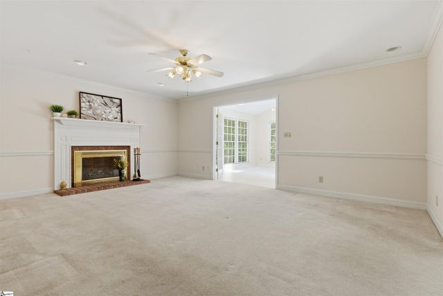 110 W Killarney Lake, Moore, SC 29369