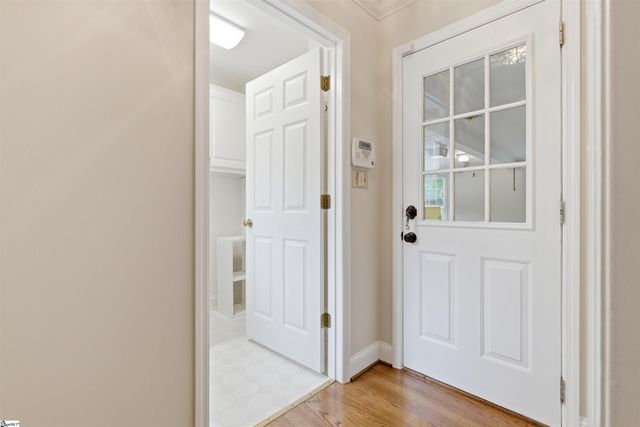 110 W Killarney Lake, Moore, SC 29369