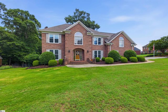 110 W Killarney Lake, Moore, SC 29369