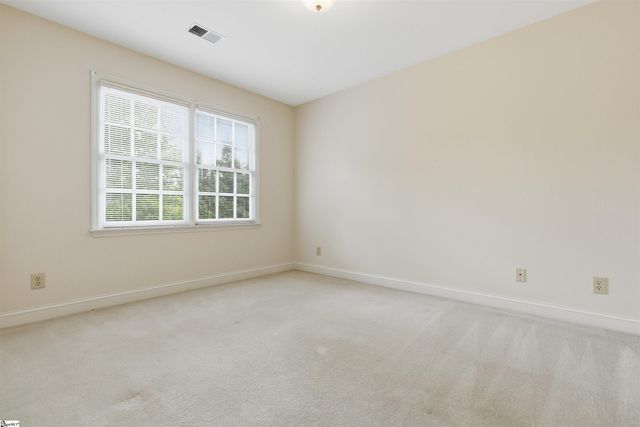 110 W Killarney Lake, Moore, SC 29369