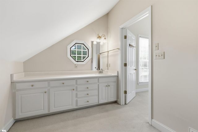 110 W Killarney Lake, Moore, SC 29369