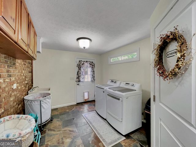 298 Hudson River Drive, Commerce, GA 30530
