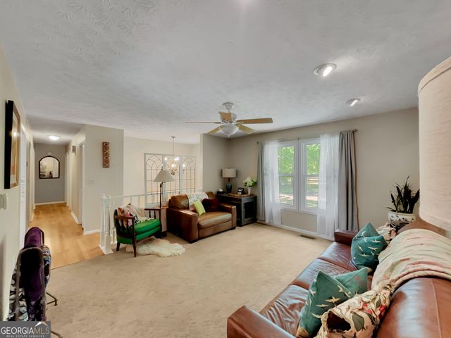 298 Hudson River Drive, Commerce, GA 30530