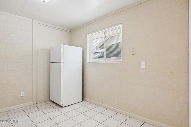 2133 W ADAMS Street 2, Phoenix, AZ 85009