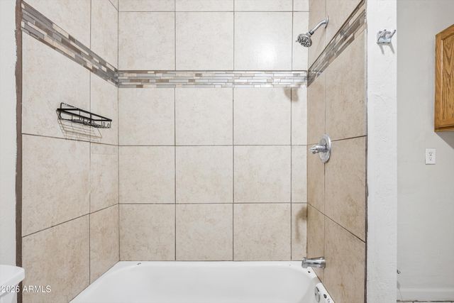2133 W ADAMS Street 2, Phoenix, AZ 85009