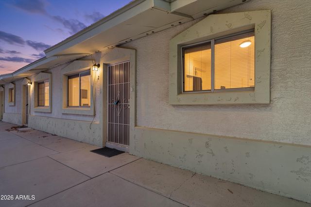 2133 W ADAMS Street 2, Phoenix, AZ 85009