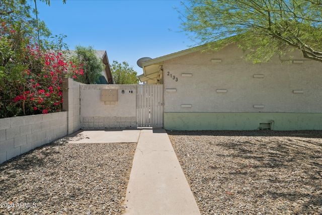 2133 W ADAMS Street 2, Phoenix, AZ 85009