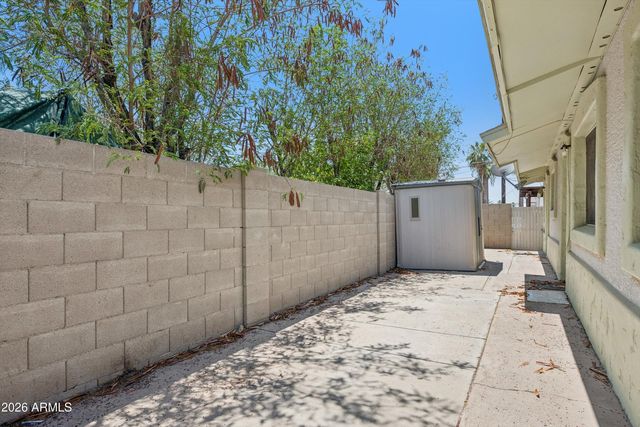 2133 W ADAMS Street 2, Phoenix, AZ 85009
