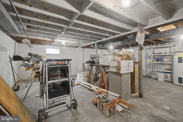 105 SEARCH AVE, Pennington, NJ 08534