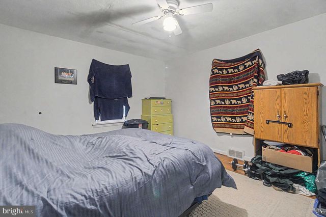 105 SEARCH AVE, Pennington, NJ 08534