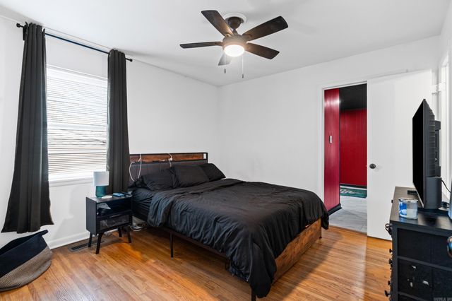 22 Holly Hill Road, Little Rock, AR 72204