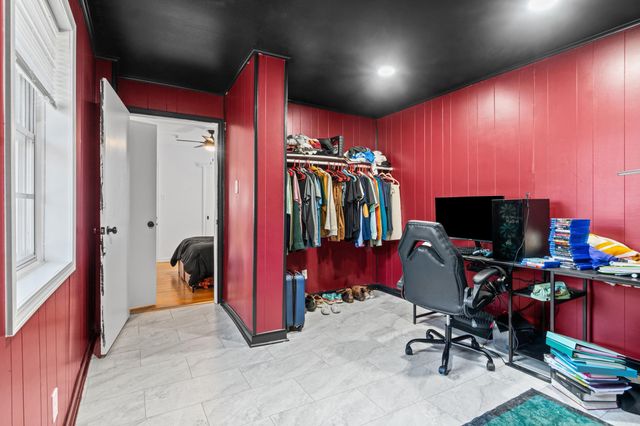 22 Holly Hill Road, Little Rock, AR 72204