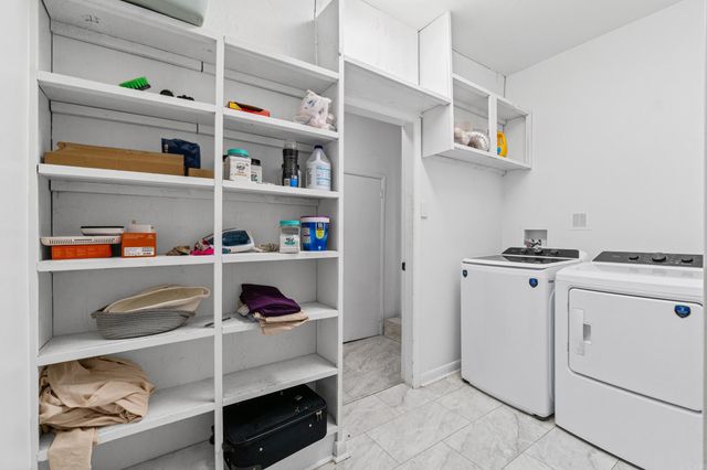 22 Holly Hill Road, Little Rock, AR 72204