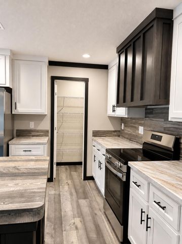 1665 Lakeshore Drive, Manning, SC 29102