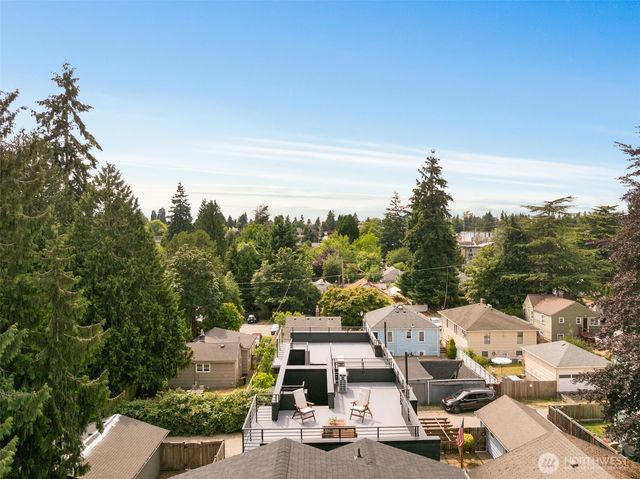 10331 Ashworth Avenue N, Seattle, WA 98133