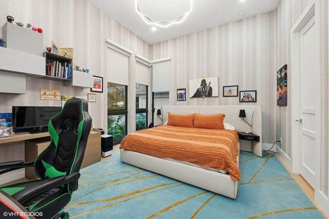 8533 N Native Dancer Road, Palm Beach Gardens, FL 33418