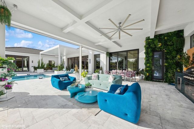 8533 N Native Dancer Road, Palm Beach Gardens, FL 33418