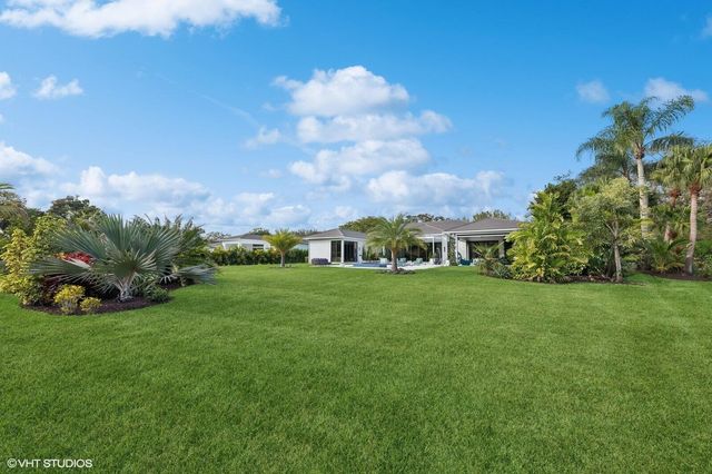 8533 N Native Dancer Road, Palm Beach Gardens, FL 33418
