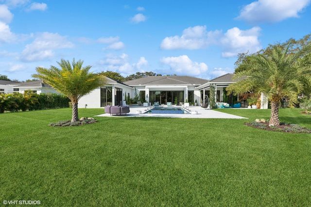 8533 N Native Dancer Road, Palm Beach Gardens, FL 33418