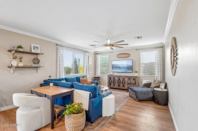 1974 E DUBOIS Avenue, Gilbert, AZ 85298