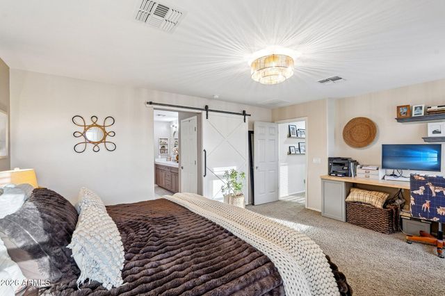 1974 E DUBOIS Avenue, Gilbert, AZ 85298