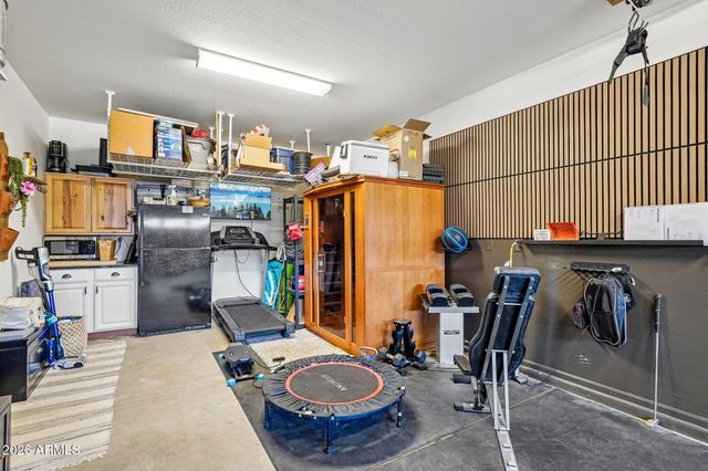 1974 E DUBOIS Avenue, Gilbert, AZ 85298