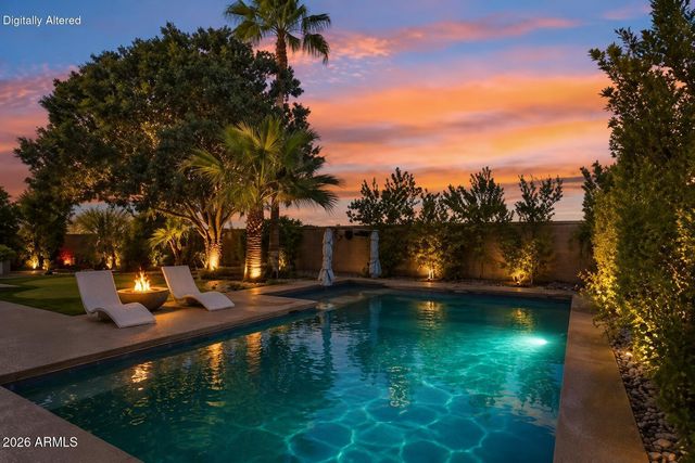1974 E DUBOIS Avenue, Gilbert, AZ 85298