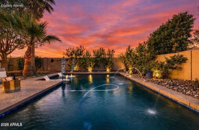 1974 E DUBOIS Avenue, Gilbert, AZ 85298